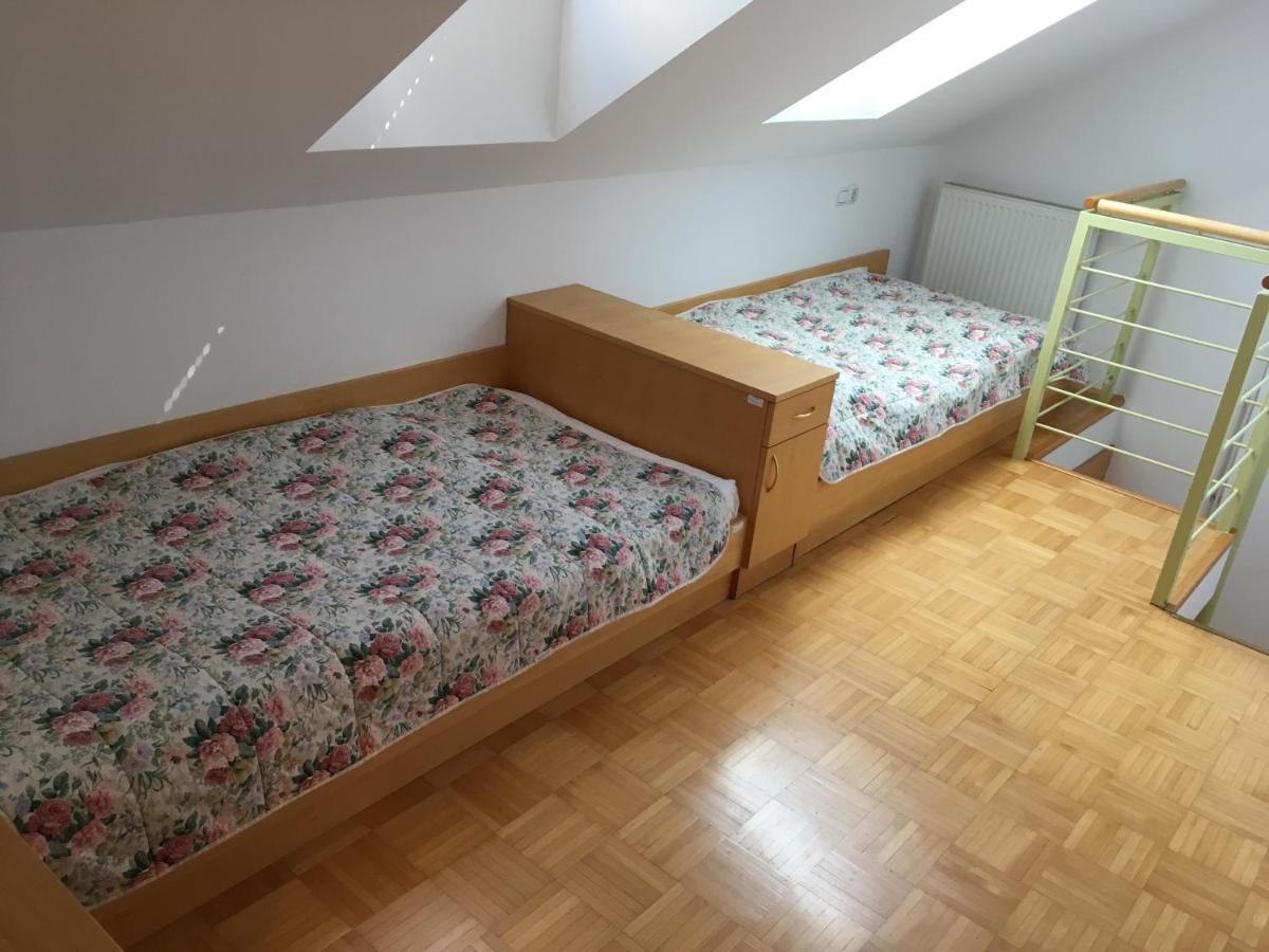 J-Max Apartment เบลด ภายนอก รูปภาพ