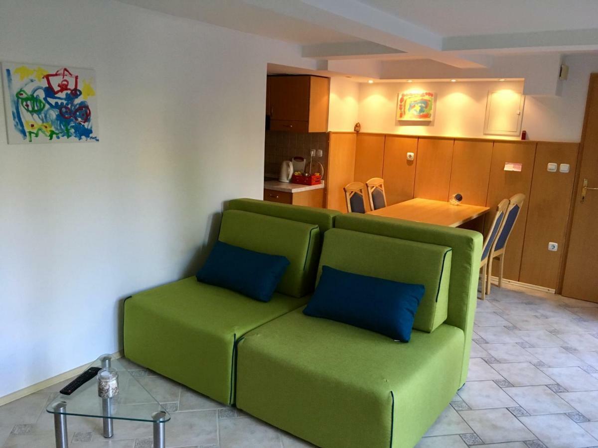 J-Max Apartment เบลด ภายนอก รูปภาพ